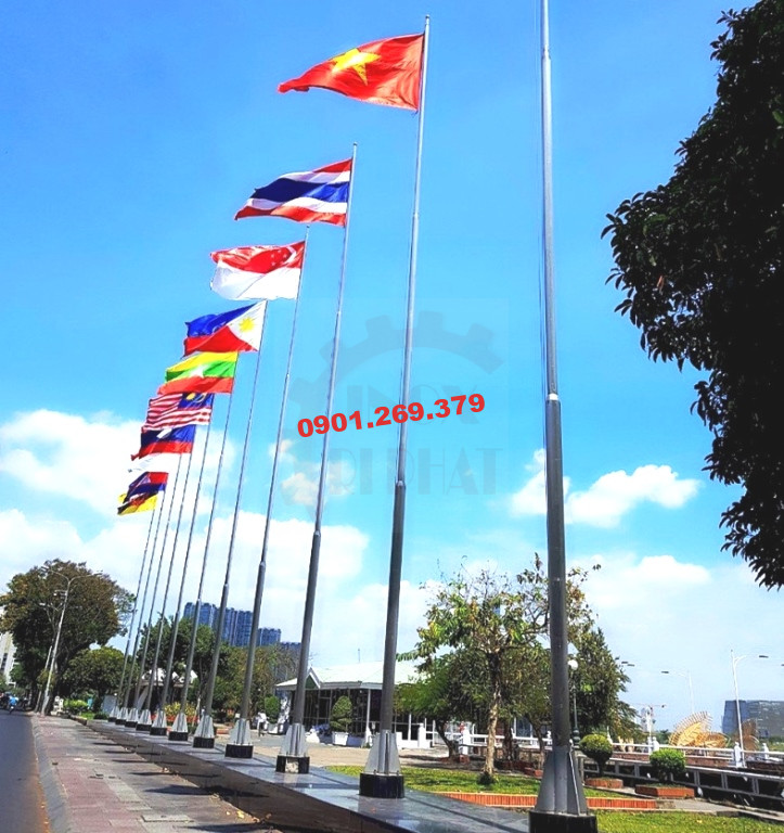 cột cờ cao 8m bằng inox 304